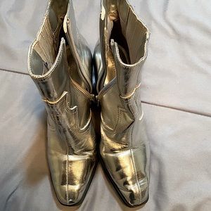 Silver boots- Forever 21